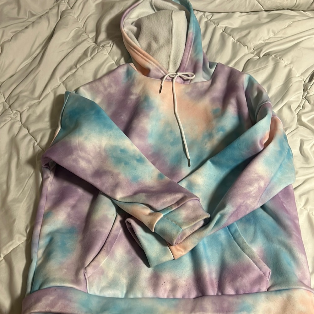 tie dye hoodie